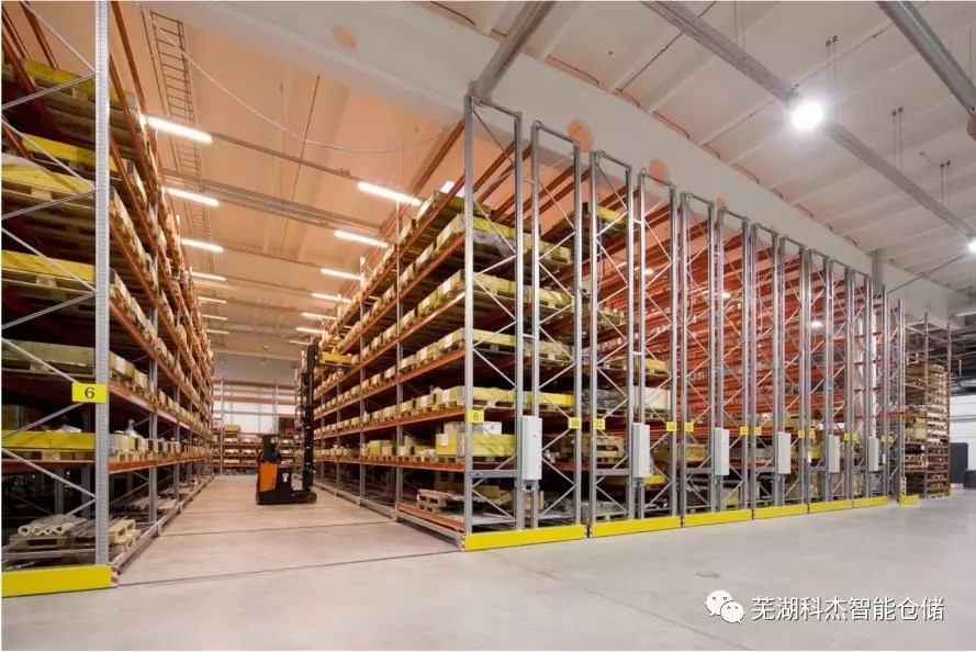 高密度存儲貨架——移動式貨架 高密度存儲貨架——移動式貨架